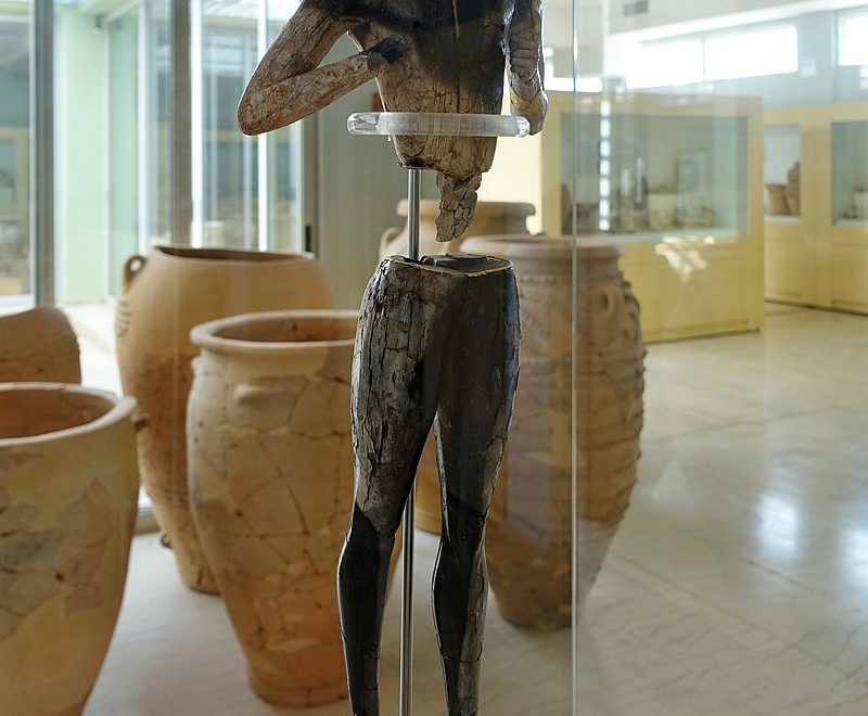 Statuette eines stehenden Jünglings aus Elfenbein, Plaikastro-Kouros, Archäologisches Museum, Sitia, Kreta